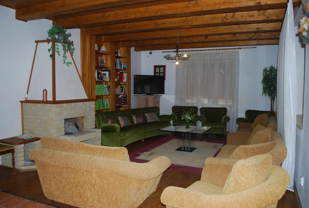Bed and Breakfast Casa Napsugar Panzio Apostag Экстерьер фото