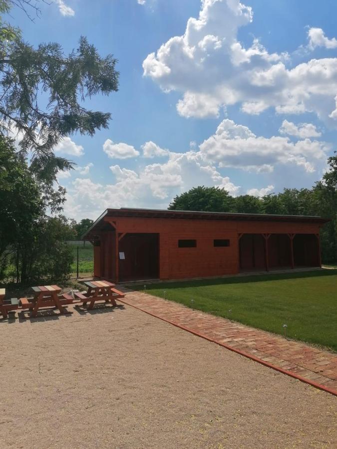 Bed and Breakfast Casa Napsugar Panzio Apostag Экстерьер фото