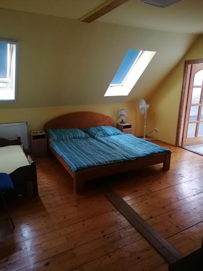 Bed and Breakfast Casa Napsugar Panzio Apostag Экстерьер фото